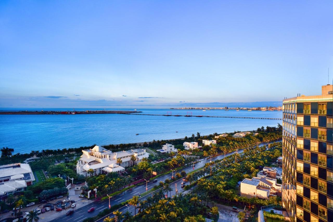 Holiday Inn Haikou West Coast By Ihg Exteriör bild