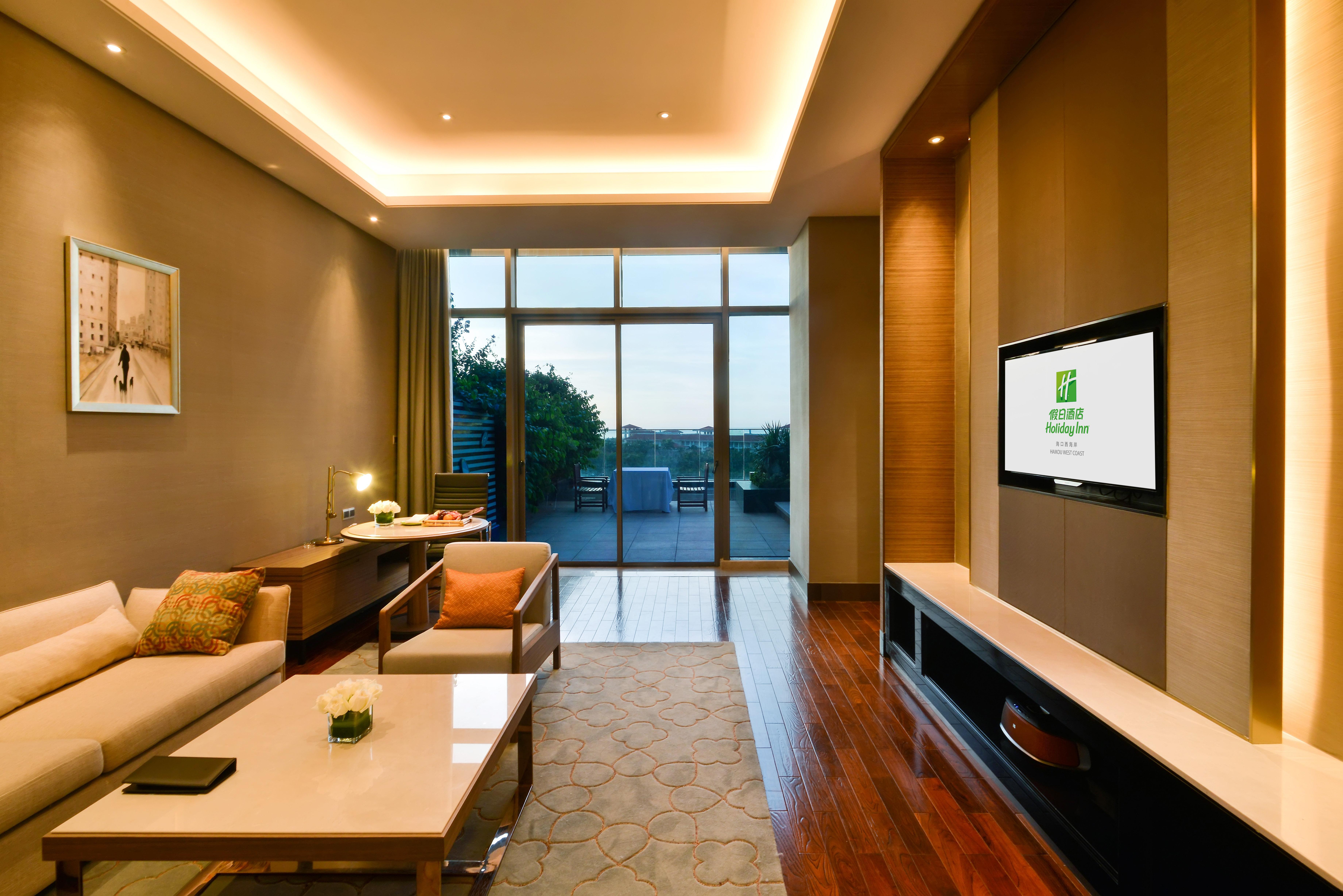 Holiday Inn Haikou West Coast By Ihg Exteriör bild