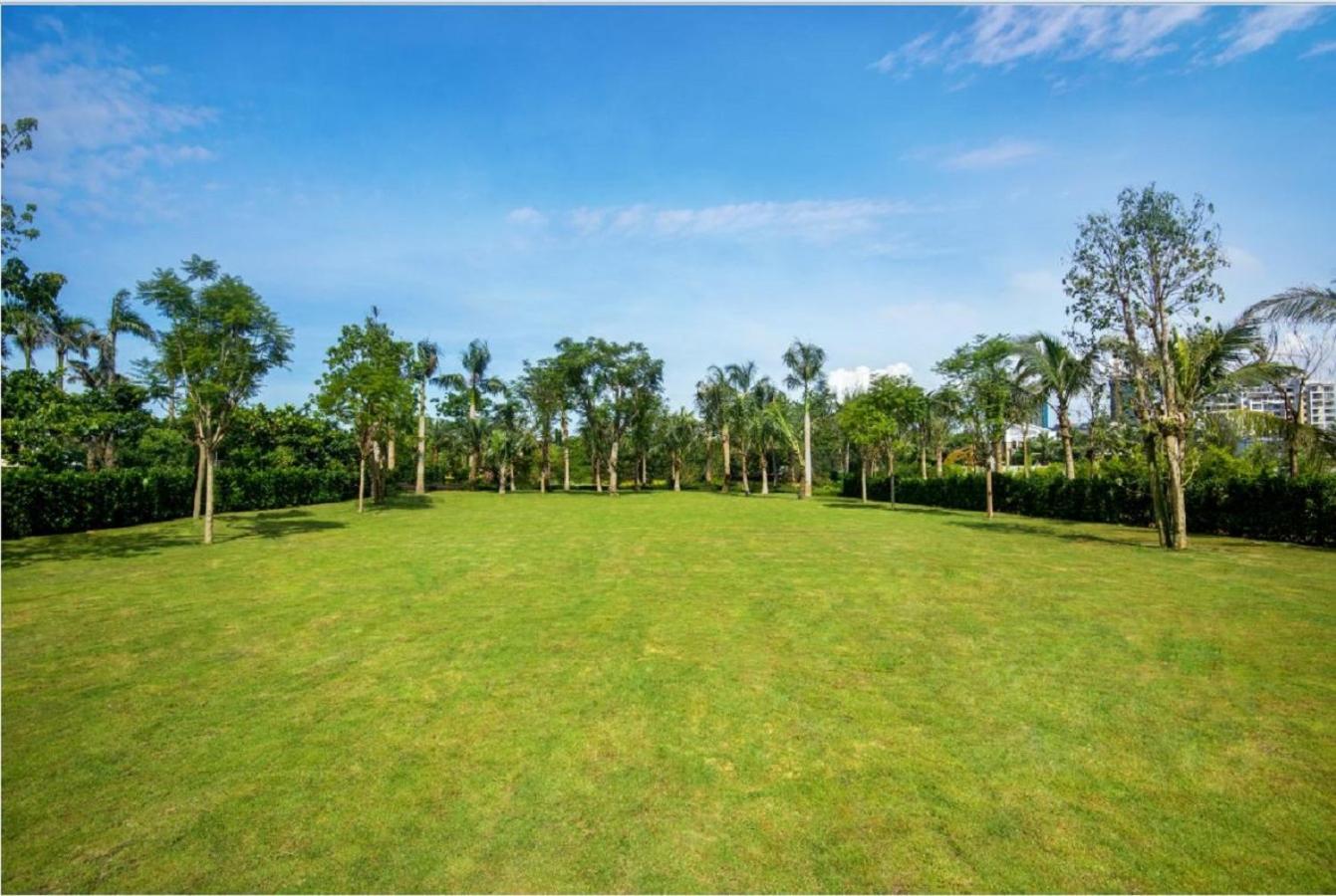 Holiday Inn Haikou West Coast By Ihg Exteriör bild