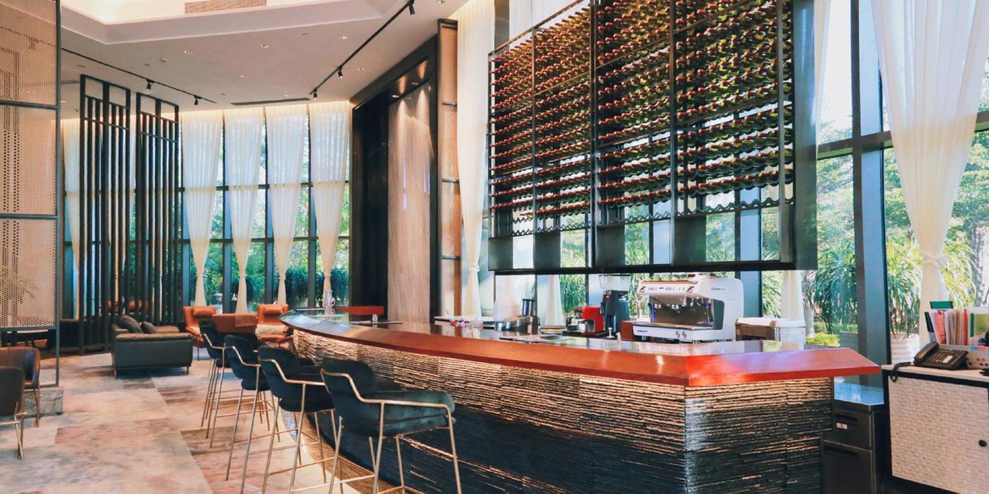Holiday Inn Haikou West Coast By Ihg Exteriör bild